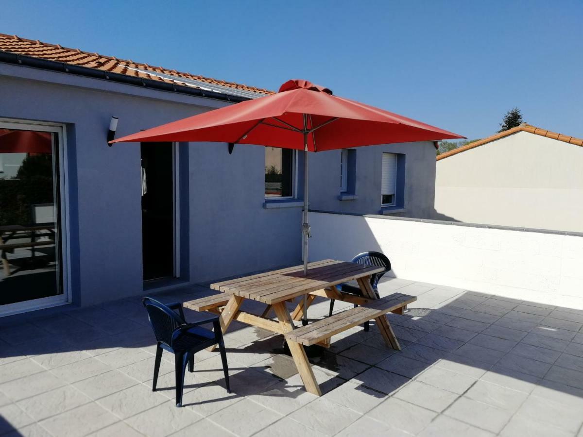 Maison Lumineuse Villa Les Herbiers Exterior photo